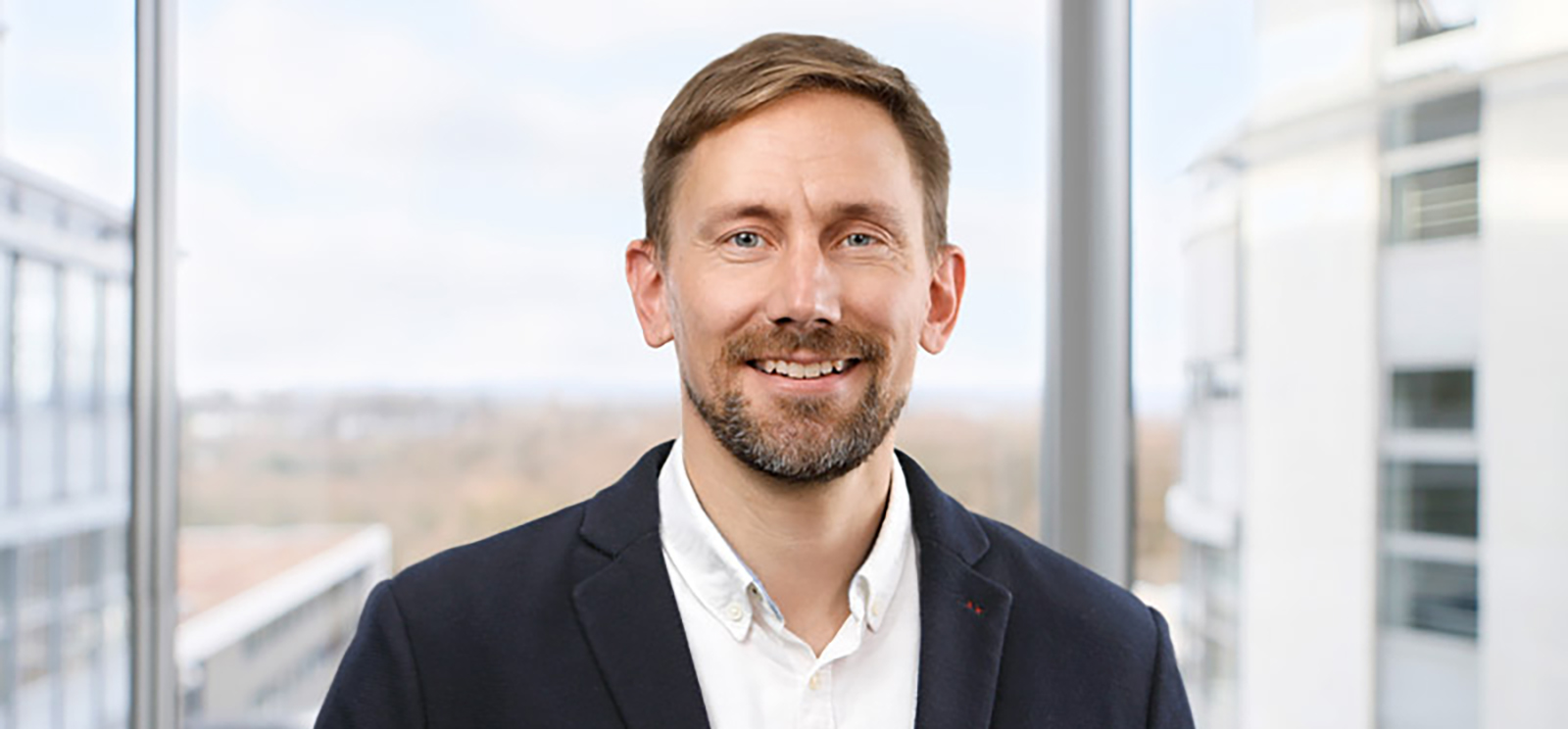 Photo of Professor Dr. Till Winkler